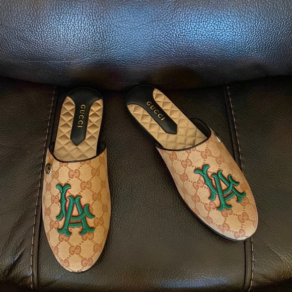 Gucci Original men’s GG supreme patch logo Slipper mules LA Angels™ Patch NWB - Picture 3 of 11